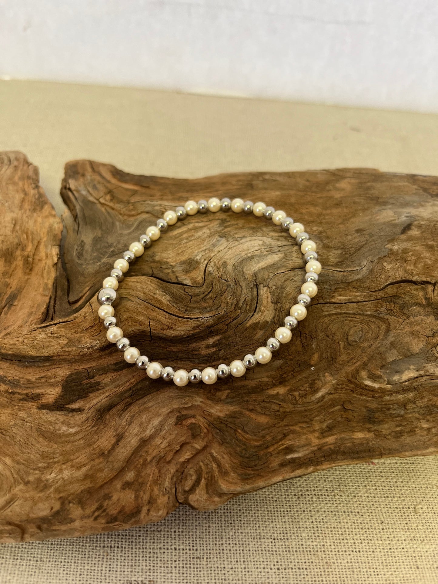 4mm Pearl Stretch Bracelet
