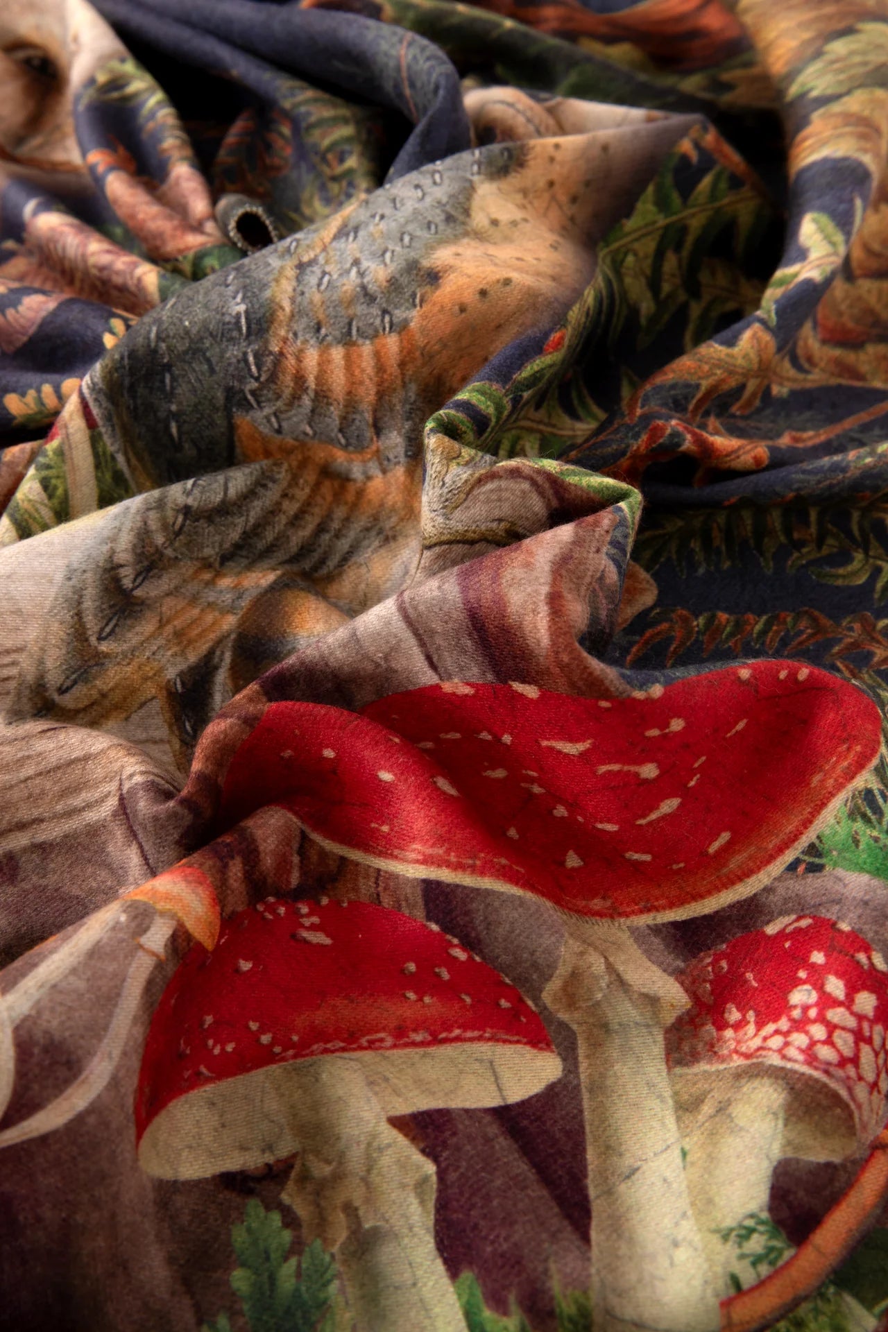 Lux Scarf Wild Woodland Owl