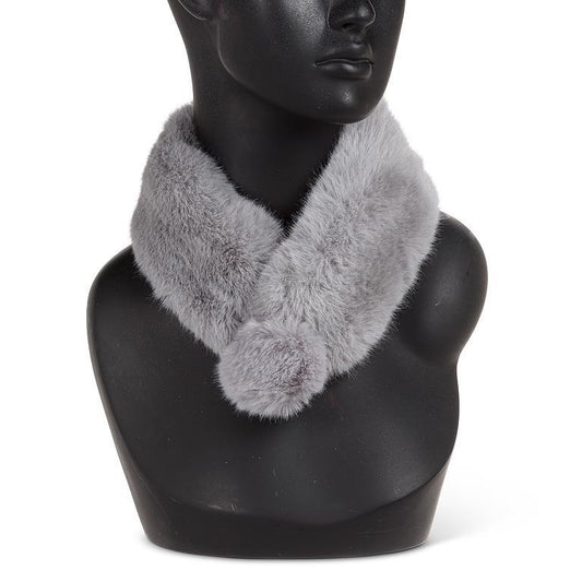 Magnet Scarf with Pompom