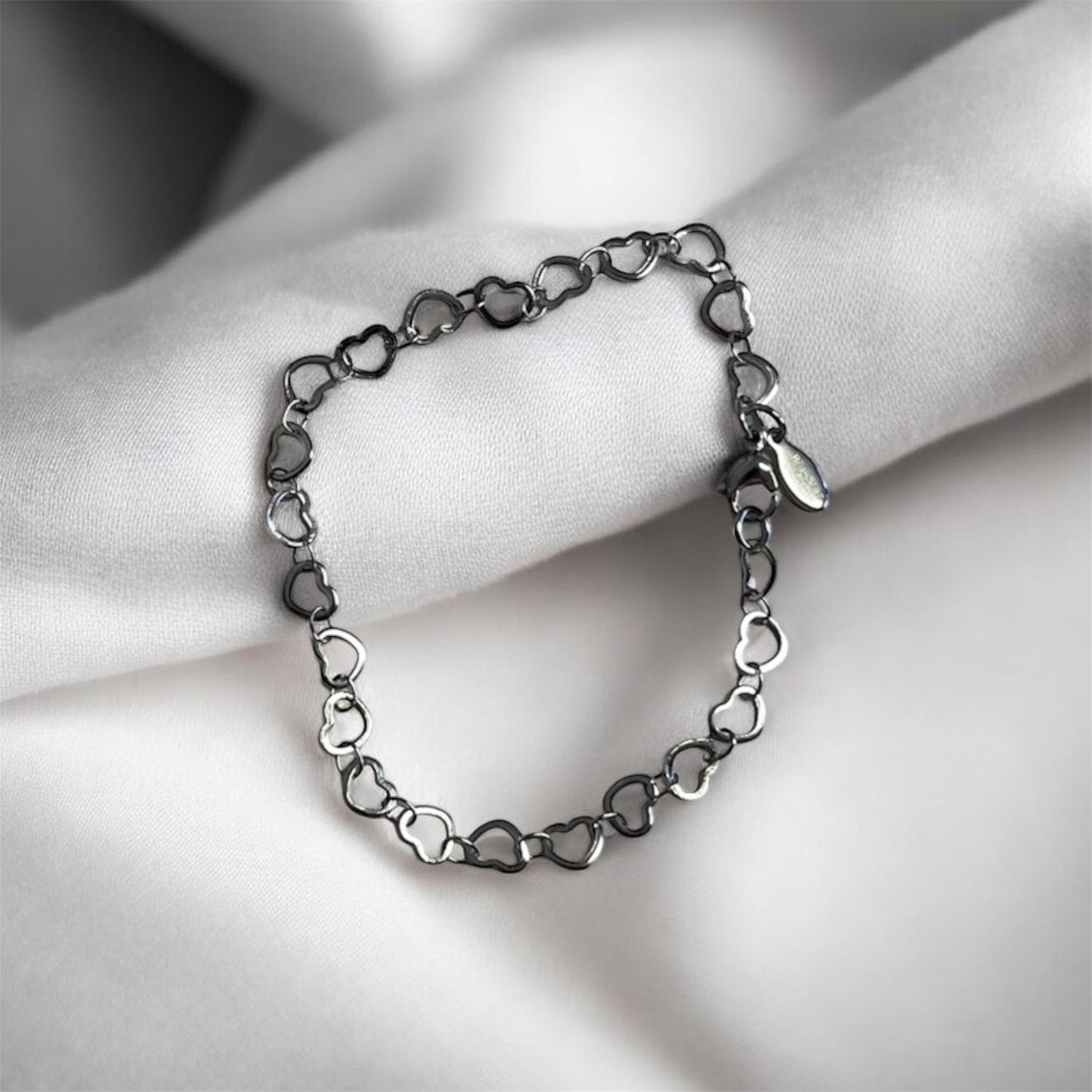 Delicate Heart Bracelet