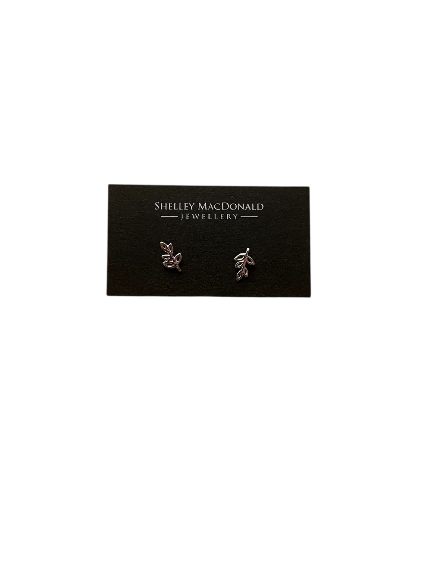 5 leaf cutout studs