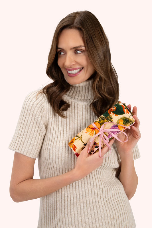 Jewellery Roll Cream Posy