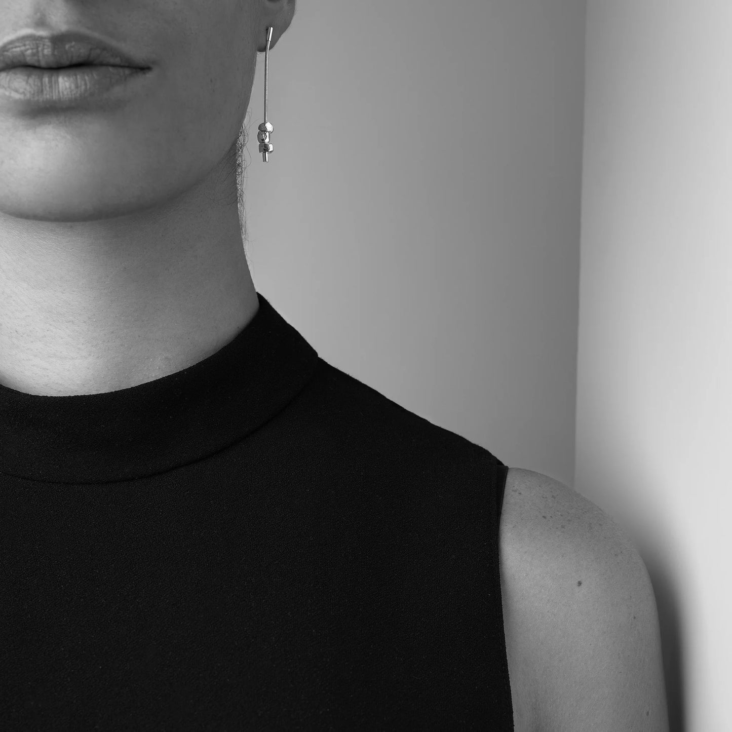 Chain Earrings with 3 Small Beads (Silver)